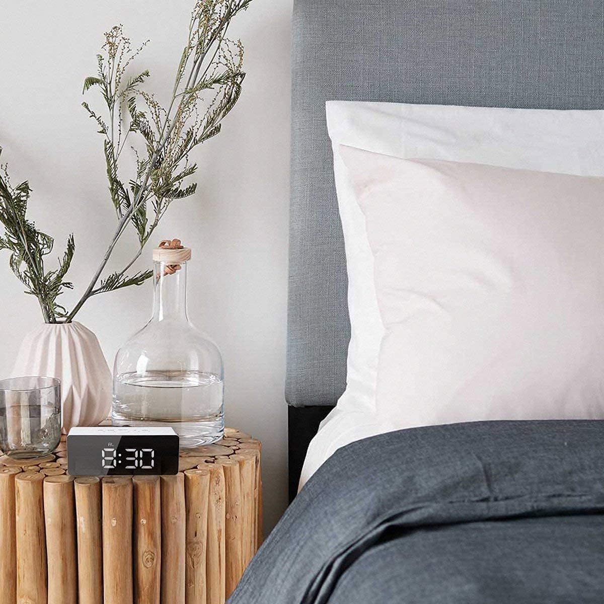 Glint Digital Clock