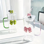 Bownot Glass Cup with Straws and Lids